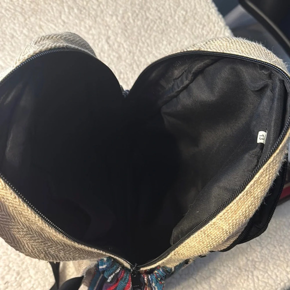 Himalayan Hemp Backpack - Picture 5 of 7
